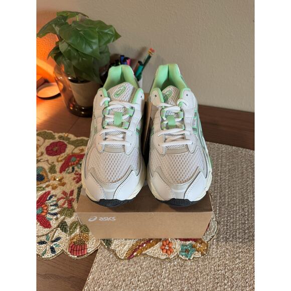Asics Gel NYC-2055 White / Menthol Green GT 2160 Hidden Loden Cloud 1203A542 105 - Picture 3 of 9